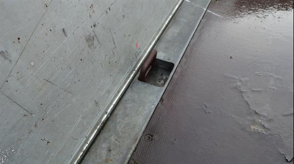 Grote foto saris p 406x204 2700 kg met oprijplanken agrarisch aanhangwagens