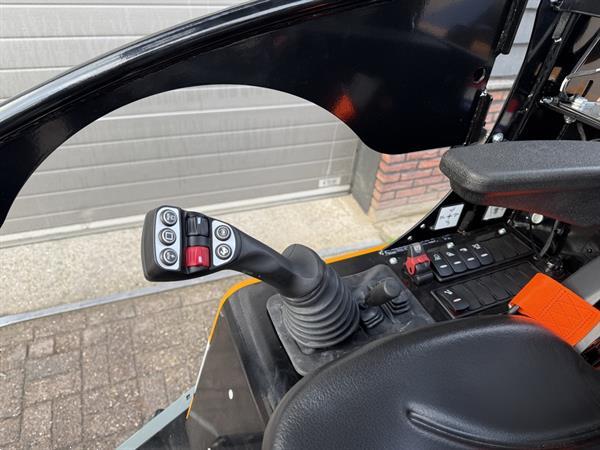 Grote foto giant g2700 hd minishovel kniklader nieuw agrarisch shovels