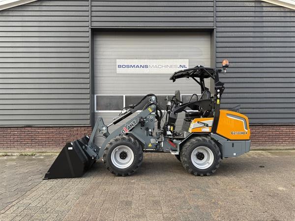 Grote foto giant g2700 hd minishovel kniklader nieuw agrarisch shovels