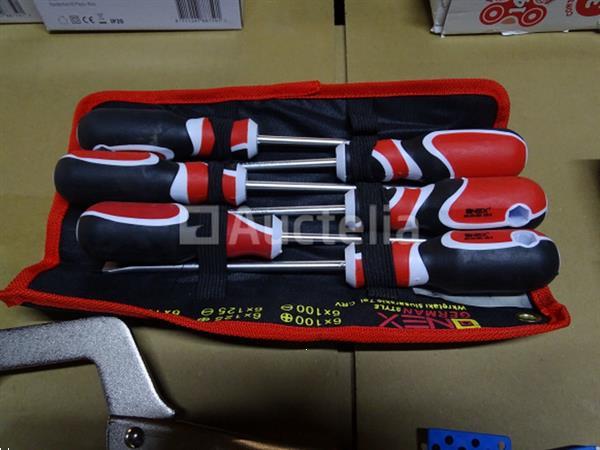 Grote foto gereedschap zie details doe het zelf en verbouw gereedschappen en machines