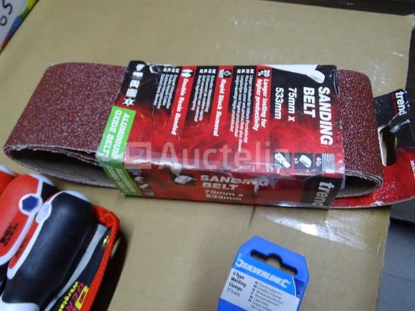 Grote foto gereedschap zie details doe het zelf en verbouw gereedschappen en machines