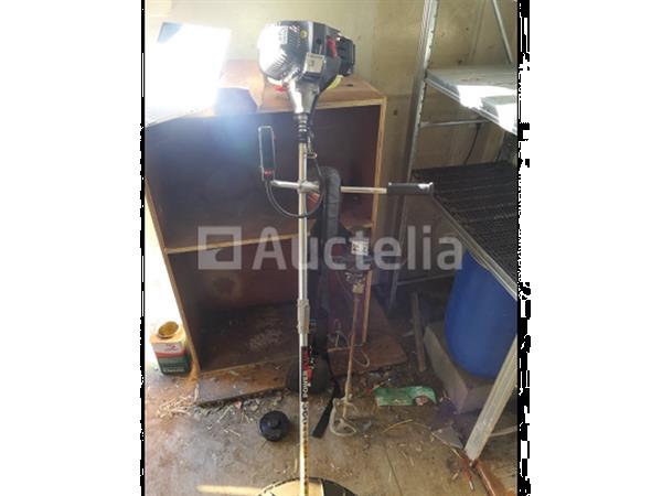 Grote foto power plus poweg8011 benzine bosmaaier ref010586 019 tuin en terras overige tuin en terras