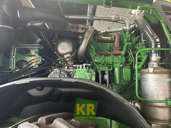 Grote foto john deere 8400 697285 agrarisch hakselaars