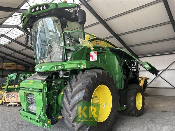 Grote foto john deere 8400 697285 agrarisch hakselaars