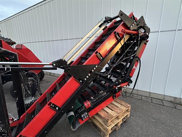 Grote foto j.j. broch t 3 knoflookrooier 3 rijen agrarisch oogstmachines