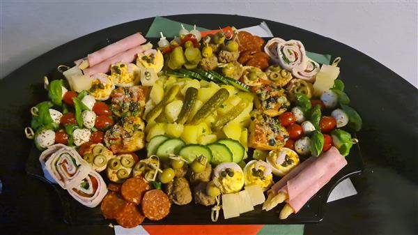 Grote foto italiaanse borrelschalen diversen kerst