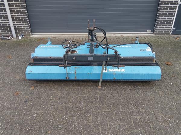 Grote foto saphir 231 veegmachine rolbezem agrarisch algemeen