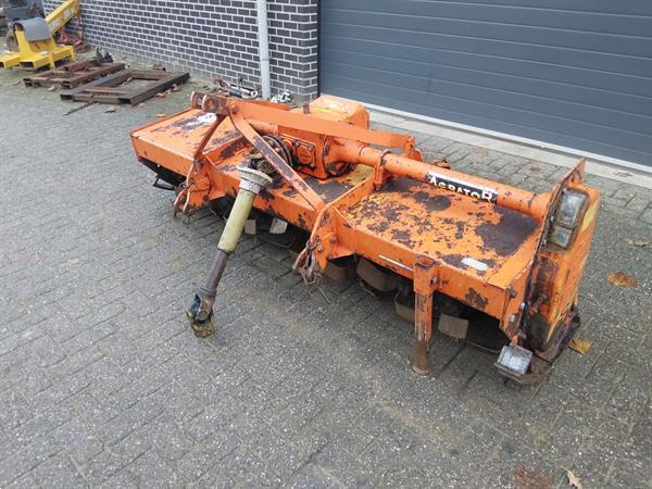 Grote foto agrator 2300 grondfrees agrarisch akkerbouw