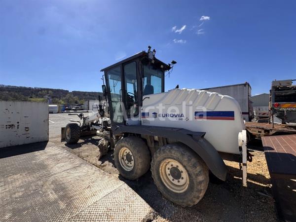 Grote foto vrachtwagens new holland f106.6a doe het zelf en verbouw wegenbouw