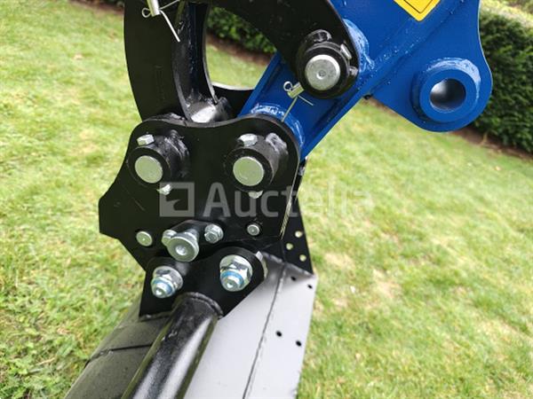 Grote foto ranger 2025 xt 18u minigraafmachine doe het zelf en verbouw kranen en graafmachines