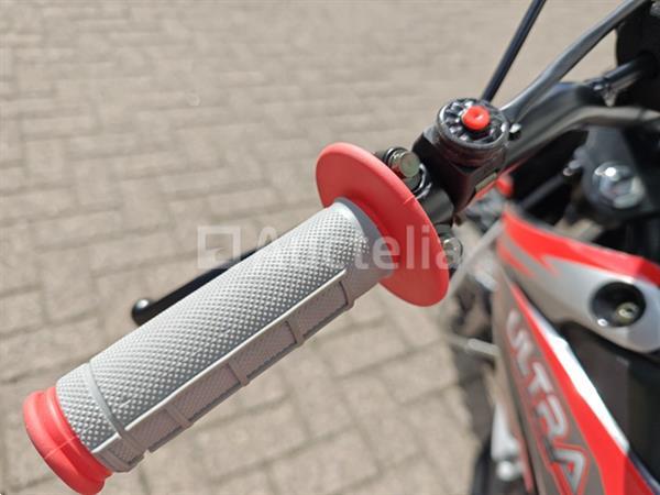 Grote foto crosmotor 110cc benzine rood doe het zelf en verbouw overige doe het zelf en verbouw