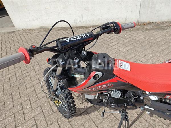 Grote foto crosmotor 110cc benzine rood doe het zelf en verbouw overige doe het zelf en verbouw