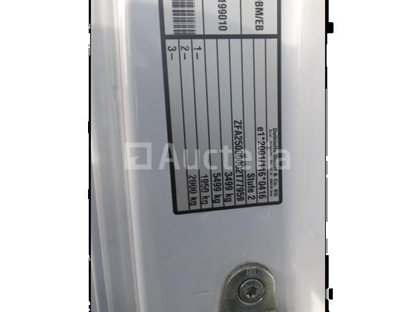 Grote foto stacaravan fiat dethleffs just t7052 90th anniversary series 2022 74.872 km vin zfa25000002t7795 caravans en kamperen campers