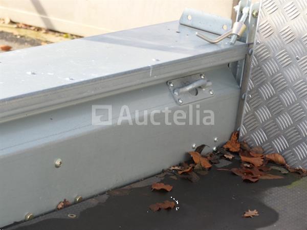 Grote foto dubbelassige aanhangwagen dragende machine met laadklep ifor williams 2hb vin sckd00000n0805155 agrarisch aanhangwagens