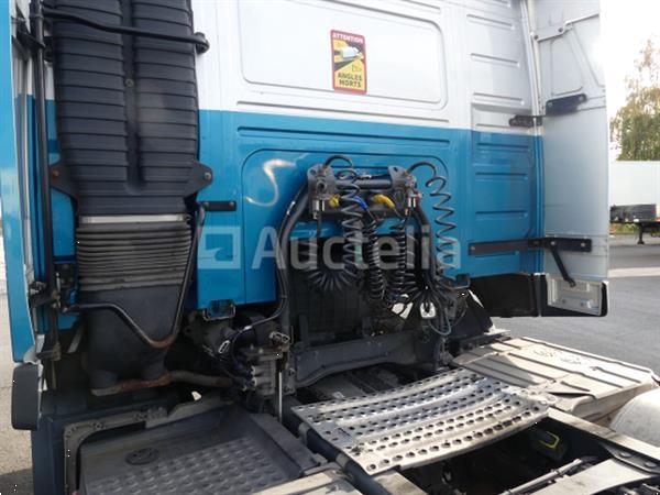 Grote foto volvo fm trekker 2016 713.949 km vin yv2xzx0a3gb778254 doe het zelf en verbouw vrachtwagens