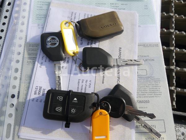 Grote foto volvo fm trekker 2016 713.949 km vin yv2xzx0a3gb778254 doe het zelf en verbouw vrachtwagens