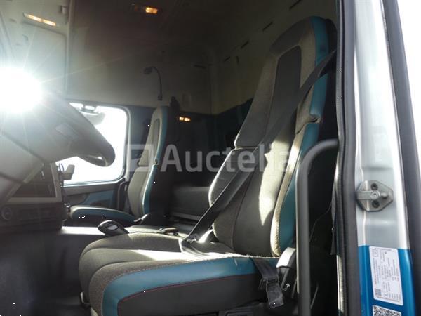 Grote foto volvo fm trekker 2016 713.949 km vin yv2xzx0a3gb778254 doe het zelf en verbouw vrachtwagens