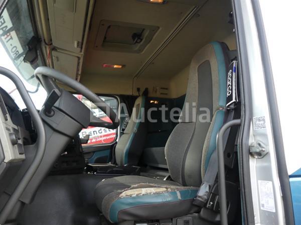 Grote foto volvo fm curb truck 2016 561.954 km vin yv2x922c5ga795659 doe het zelf en verbouw vrachtwagens