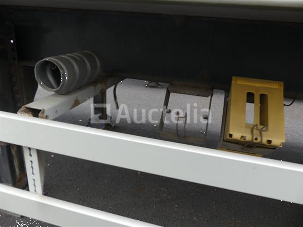 Grote foto oplegger renders renders 2011 vin ya5b201a030s60858 doe het zelf en verbouw opleggers