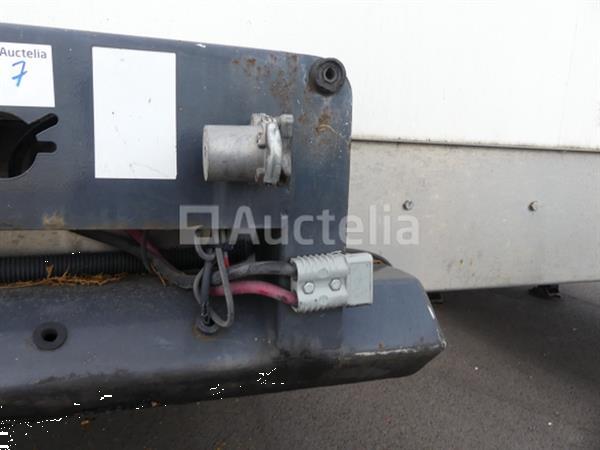 Grote foto oplegger renders renders 2011 vin ya5b201a030s60858 doe het zelf en verbouw opleggers