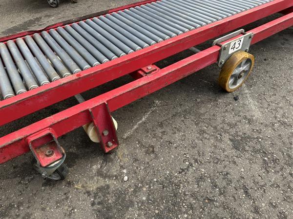 Grote foto taks oogstwagen met rollenbaan baanbreedte 55 cm agrarisch aanhangwagens