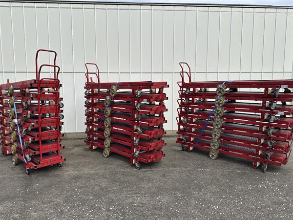 Grote foto taks oogstwagen met rollenbaan baanbreedte 55 cm agrarisch aanhangwagens