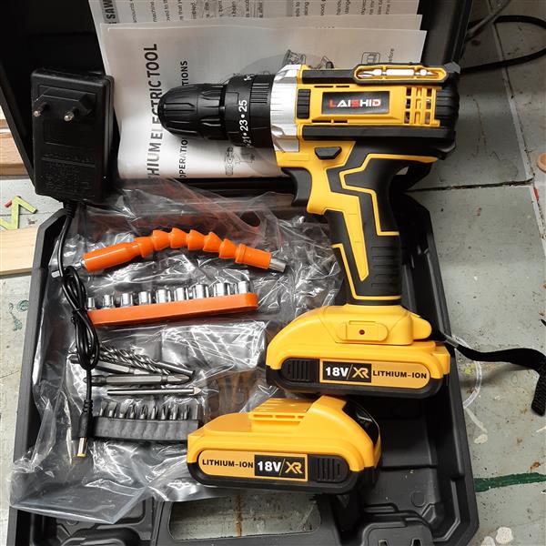 Grote foto boor en schroefmachine doe het zelf en verbouw handgereedschap