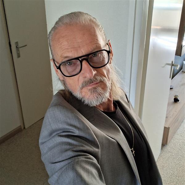 Grote foto ben jij die leuke zelfstandige vrouwelijke vrouw erotiek contact man tot vrouw