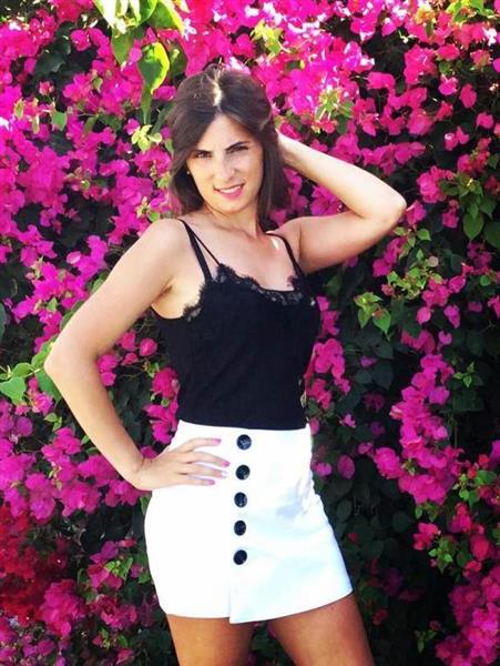 Grote foto spontane vrouw van 32 zoekt man contacten en berichten vrouw zoekt man