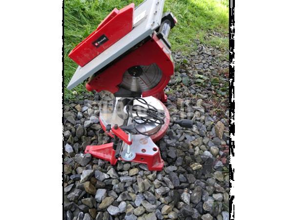 Grote foto einhell lintzaag verstekzaag doe het zelf en verbouw ijzerwaren en bevestigingsmiddelen