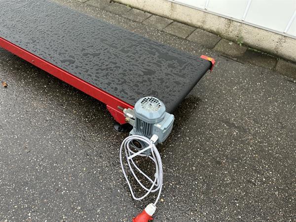 Grote foto taks transportband 205 x 70 cm agrarisch transportbanden