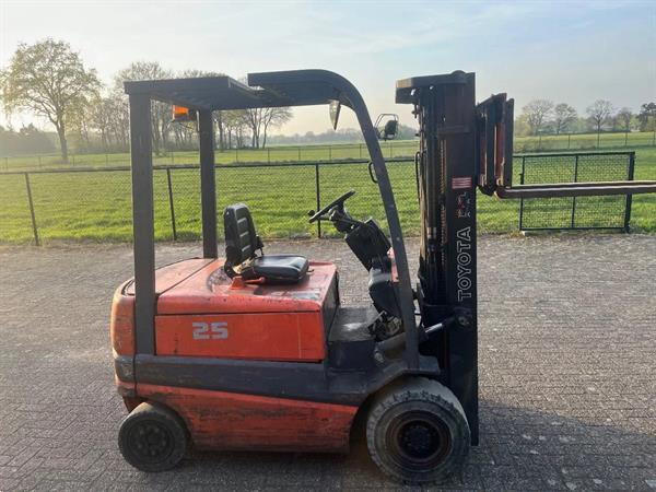 Grote foto toyota fbmf25 2 5 agrarisch heftrucks