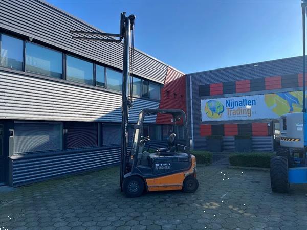 Grote foto still r60 22 heftruck agrarisch heftrucks