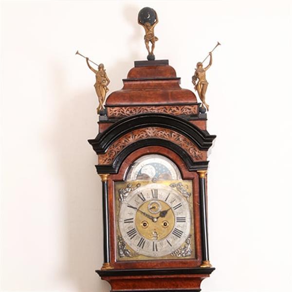 Grote foto amsterdams staand horloge in wortelnoten gesign. jan gobels ca 1765 no.332405 antiek en kunst overige in antiek gebruiksvoorwerpen