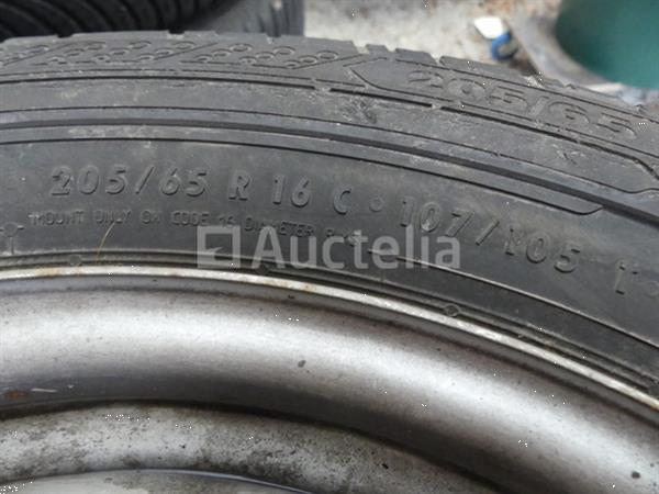 Grote foto 4 banden voor vw combi continental 205 65r16c 107 105t zomer agrarisch wielen