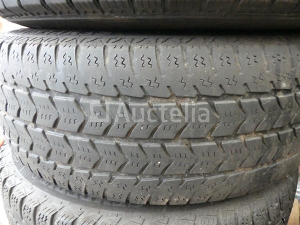 Grote foto 4 banden voor vw combi goodyear 205 65r16c 107 105t winter agrarisch wielen