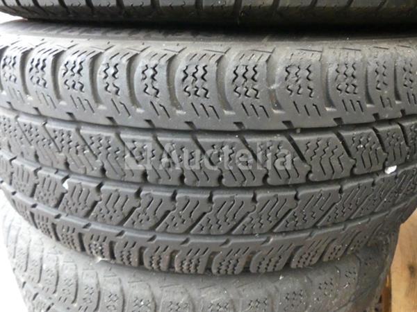 Grote foto 4 banden voor vw combi goodyear 205 65r16c 107 105t winter agrarisch wielen