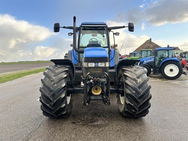 Grote foto new holland tm 165 agrarisch tractoren