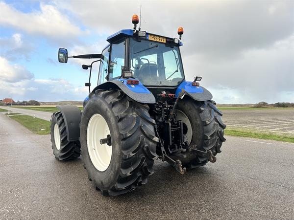 Grote foto new holland tm 165 agrarisch tractoren
