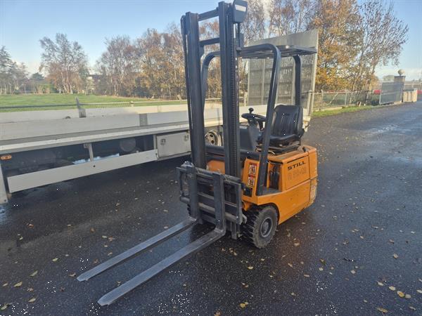 Grote foto still r50 12 3 wieler elektrich 1 2 ton mast 2w340 b.j. 2002 agrarisch heftrucks