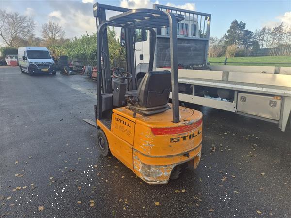 Grote foto still r50 12 3 wieler elektrich 1 2 ton mast 2w340 b.j. 2002 agrarisch heftrucks