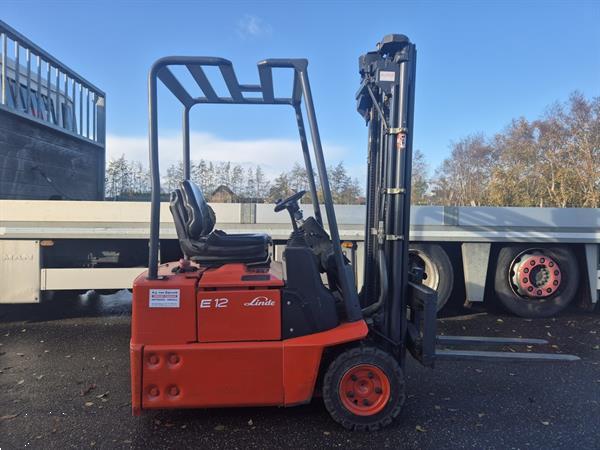 Grote foto linde e12z 02 3 wieler elektrisch mast 3f460 b.j. 2000 4600 uur. agrarisch heftrucks