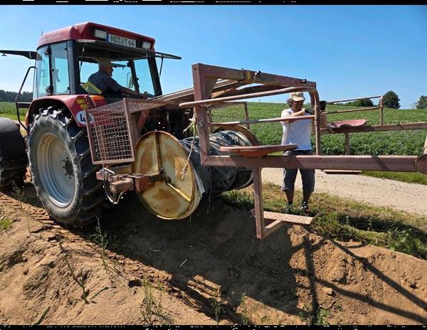 Grote foto niessing bnwg222 oprolmachine agrarisch tuinbouw