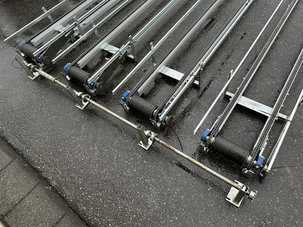 Grote foto set van 4 kettingtransporteurs zonder aandrijving 280 x 40 cm agrarisch transportbanden