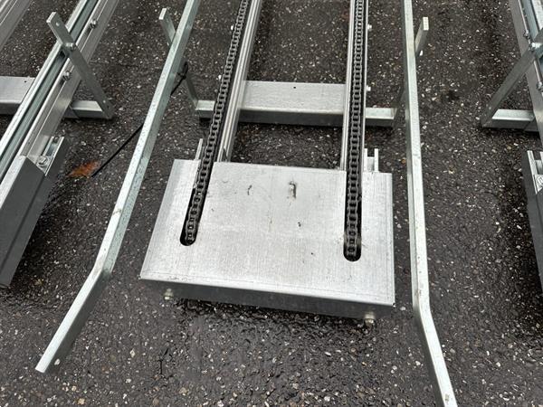 Grote foto set van 4 kettingtransporteurs zonder aandrijving 280 x 40 cm agrarisch transportbanden