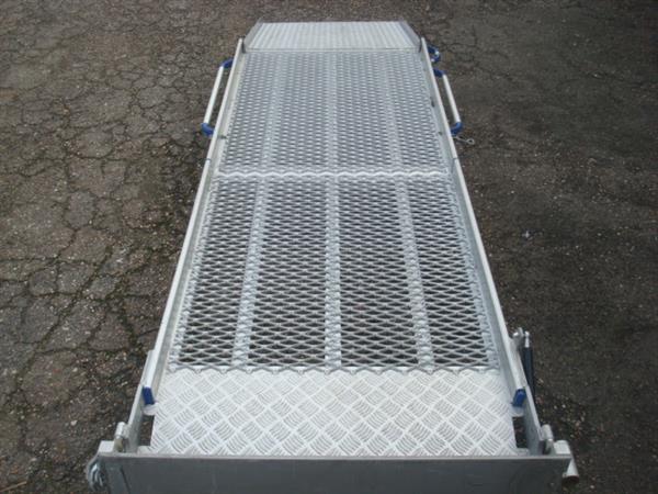 Grote foto aluminium oprijplaat scootmobiel rolstoel rampe auto diversen gereedschap