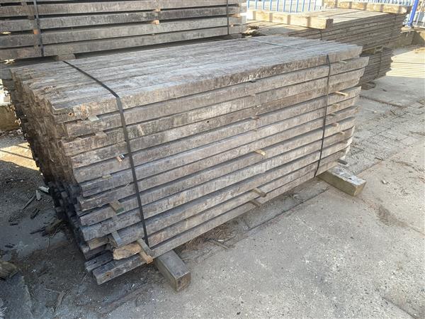 Grote foto 60x60mm circulair hard hout 2.0m doe het zelf en verbouw hout en planken