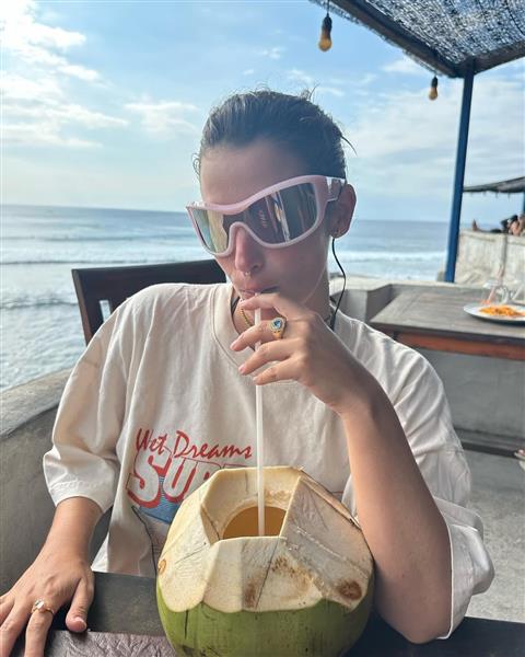 Grote foto sexy brutale meid met prachtige borsten erotiek vrouw zoekt man