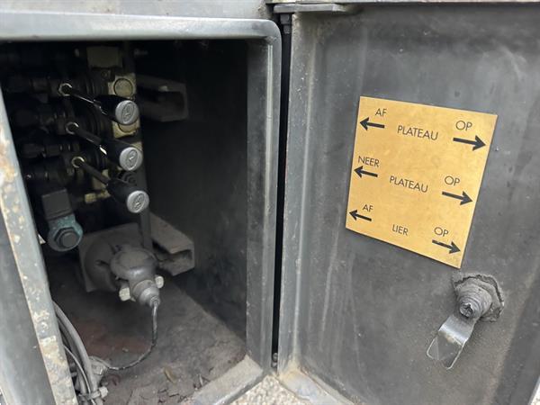 Grote foto mercedes atego 815 falcom afsleepwagen takelwagen bergingswagen depannage 470dkm apk 6 2026 doe het zelf en verbouw vrachtwagens