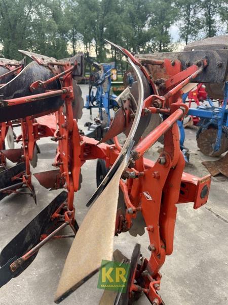 Grote foto kuhn vari master 121 690785 agrarisch ploegen